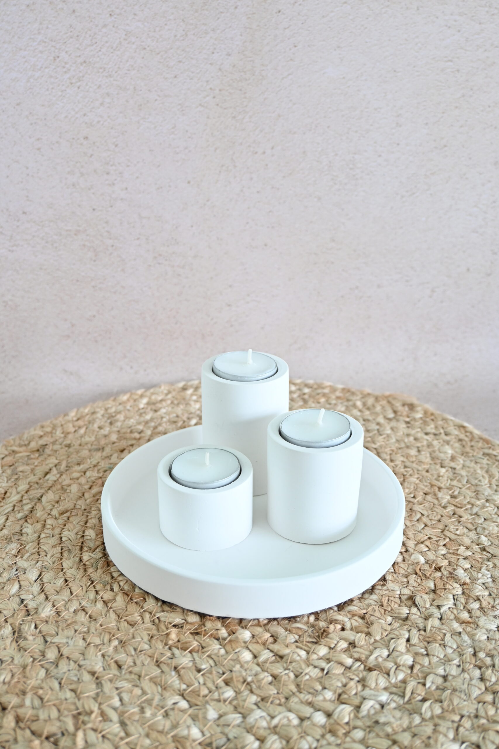 Rond schaaltje met theelichthouders