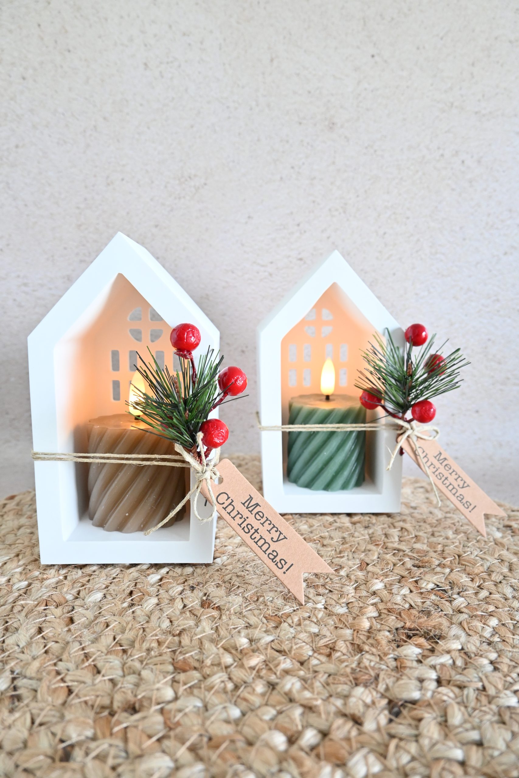 Huisje met LED kaars - Kerst